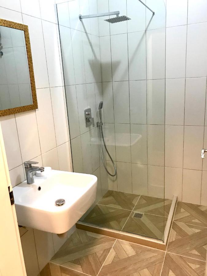 Aria Prive Himare Exterior foto